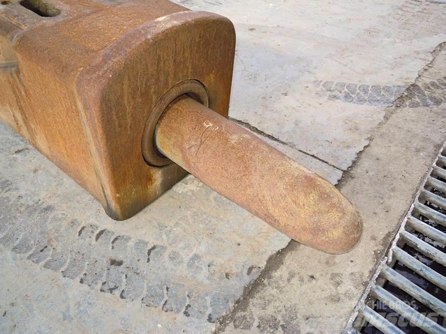 Indeco HP5000 Hydraulické baranidlá na zatĺkanie pilotov