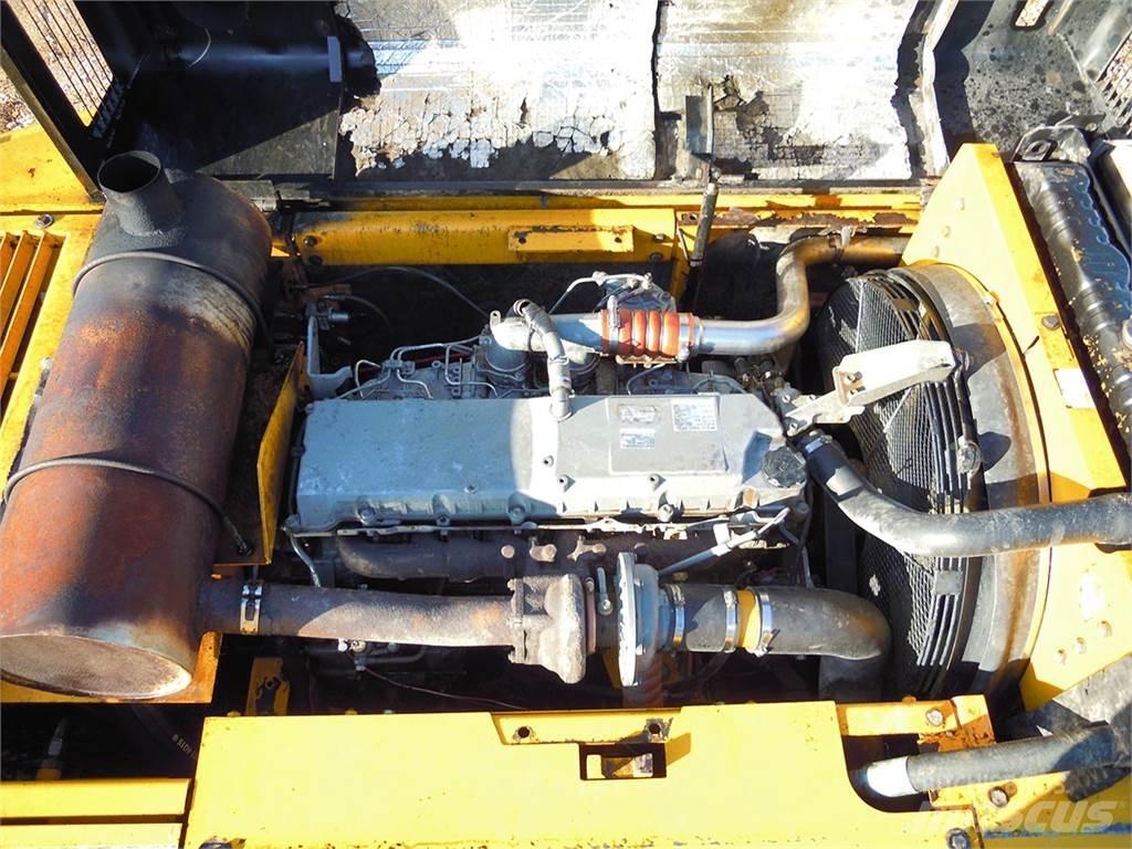 JCB JS330 Pásové rýpadlá