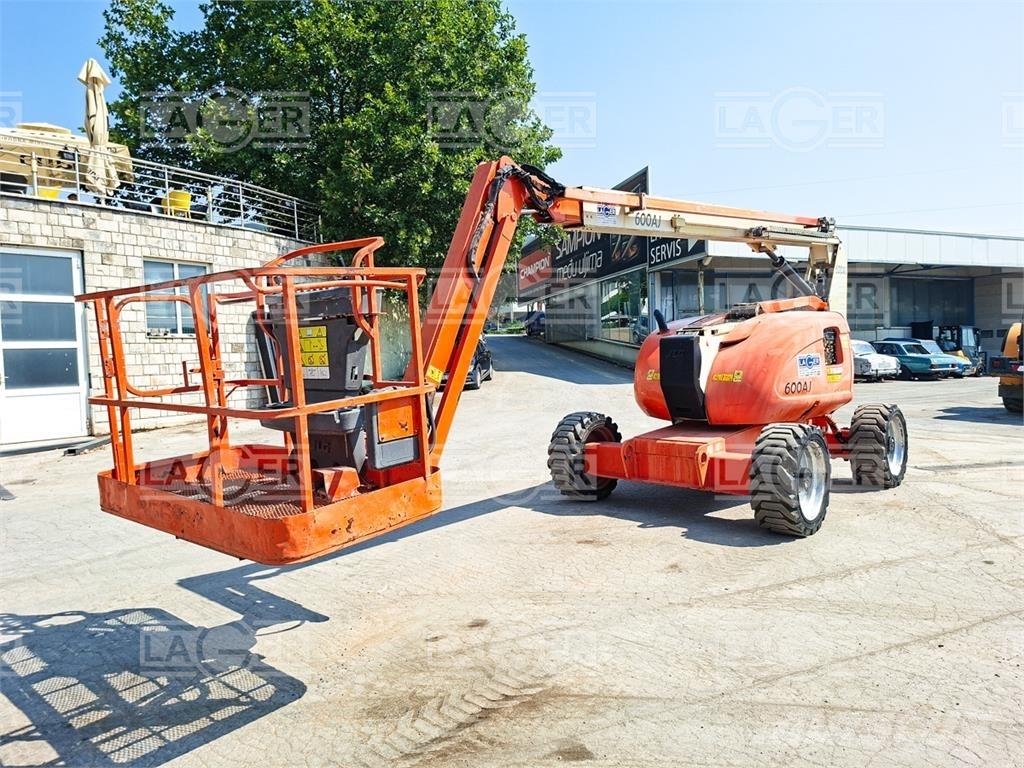 JLG 600AJ Kĺbové plošiny