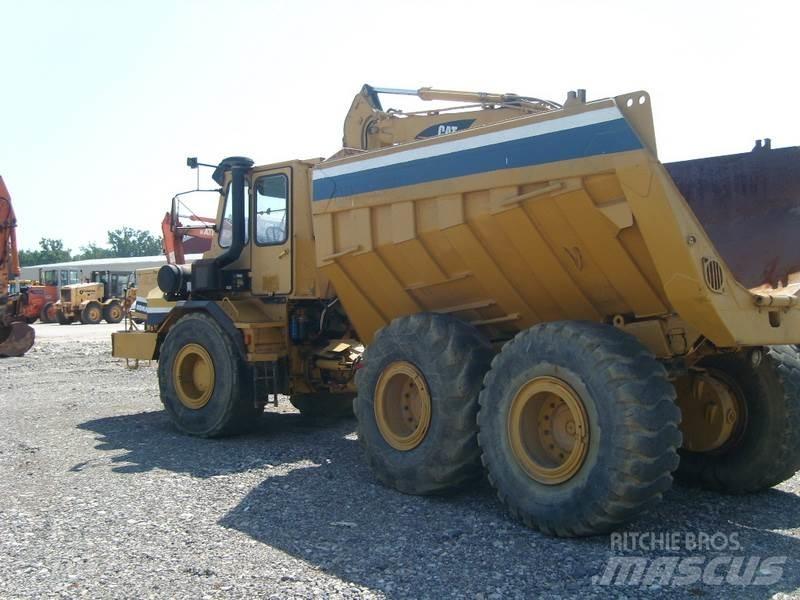 Komatsu HA270-3 Kĺbové nákladné autá