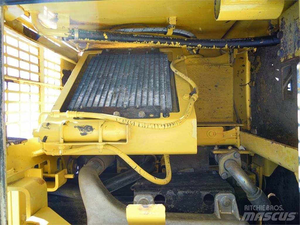 Komatsu PC340NLC-6K Pásové rýpadlá