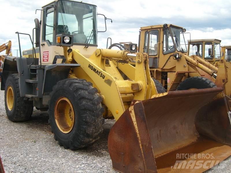 Komatsu WA320-3H Kolesové nakladače