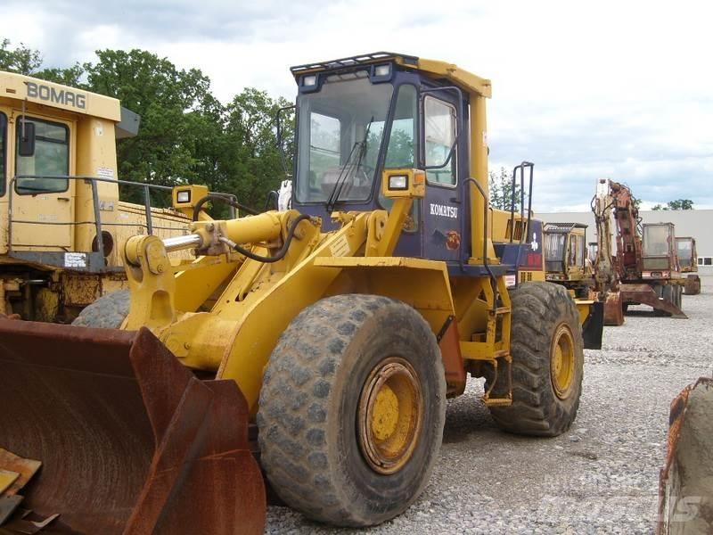 Komatsu WA350 Kolesové nakladače