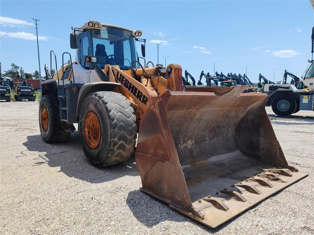 Liebherr L566 Kolesové nakladače