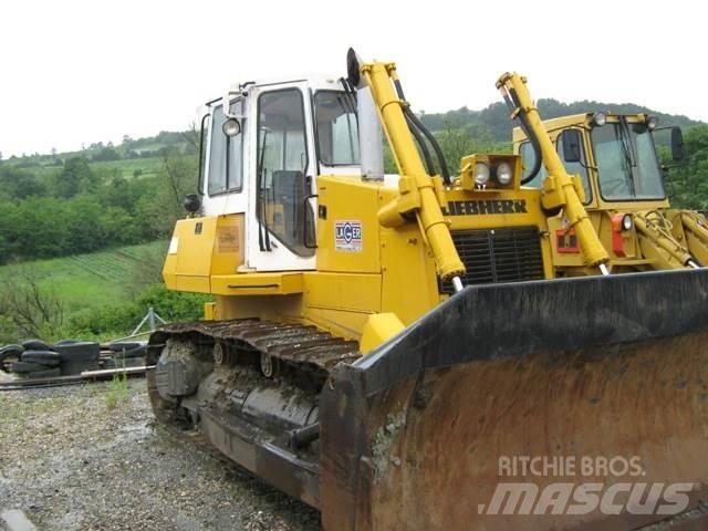 Liebherr PR 732 L Pásové dozéry