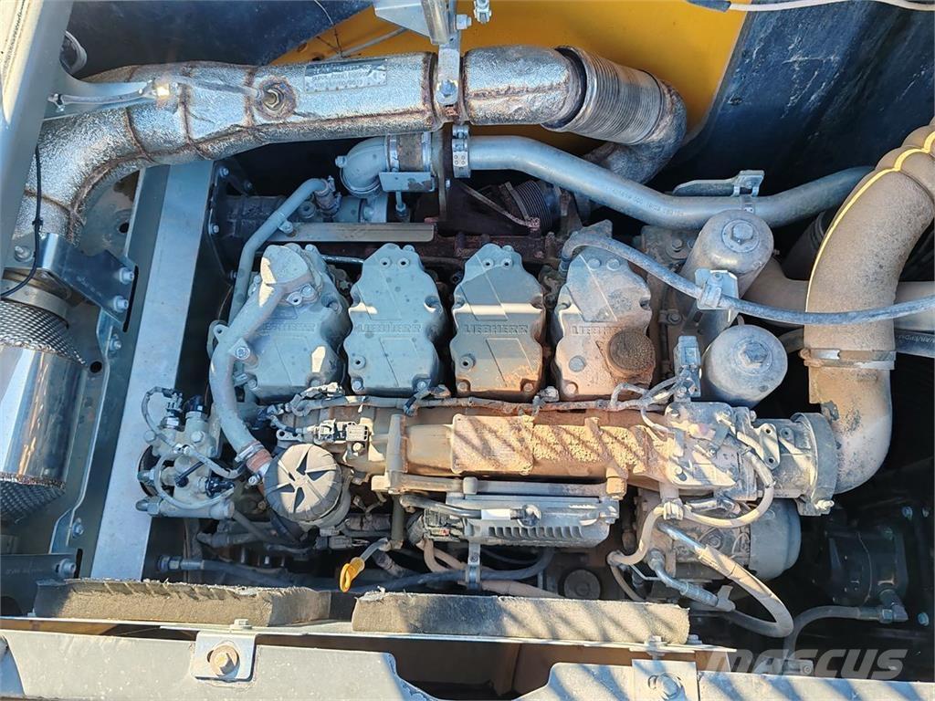 Liebherr R930 NLC Pásové rýpadlá