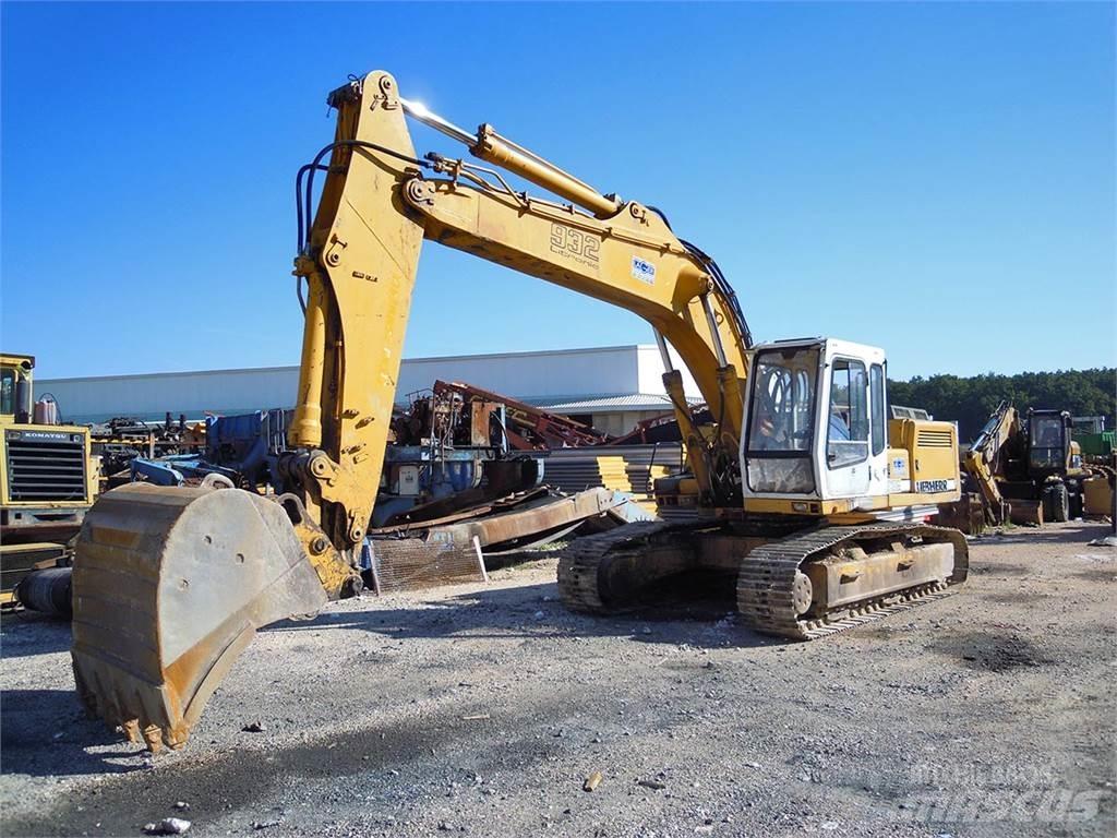 Liebherr R932HDSL Pásové rýpadlá
