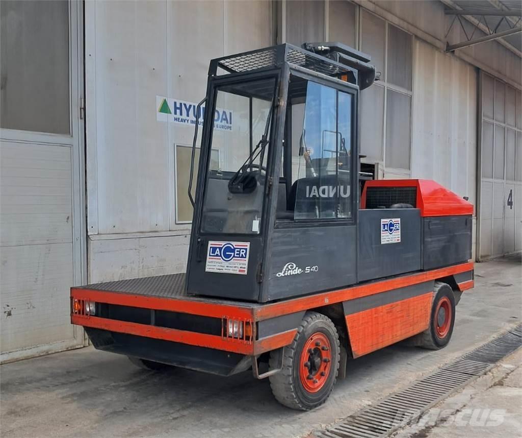 Linde S 40 Bočný vysokozdvižný vozík