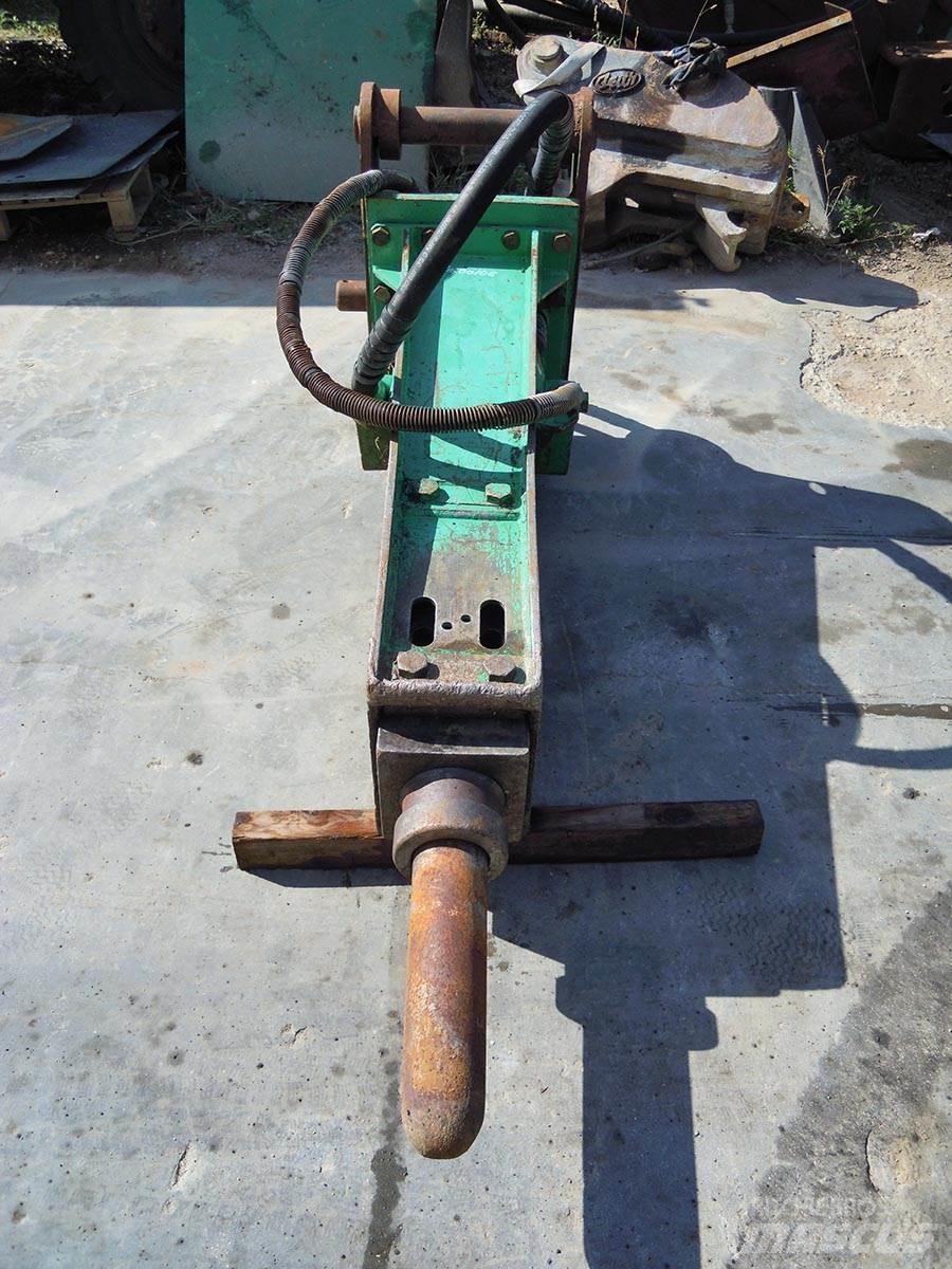 Montabert M Hydraulické baranidlá na zatĺkanie pilotov