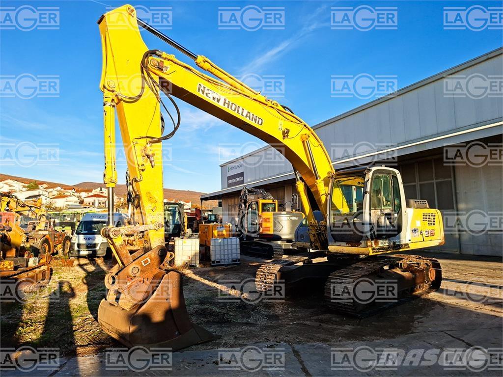 New Holland E215 Pásové rýpadlá