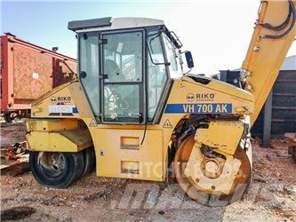 Stavostroj STA VH 700 AK Tandemové valce