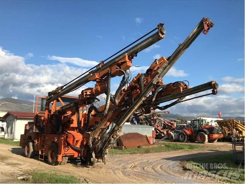 Tamrock Super 316G/CAB Povrchové vrtné súpravy