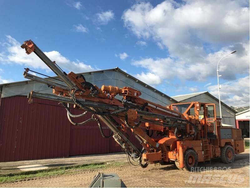 Tamrock Super 316G/CAB Povrchové vrtné súpravy