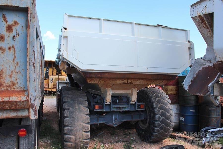 Terex TA30 Kĺbové nákladné autá