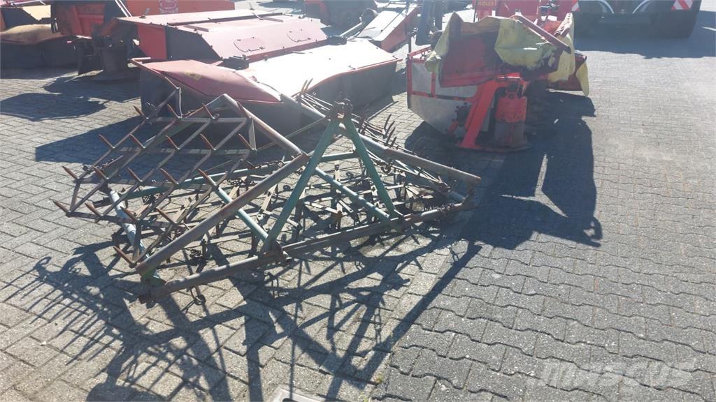  Eg Ďalšie stroje na spracovanie pôdy a príslušenstvo