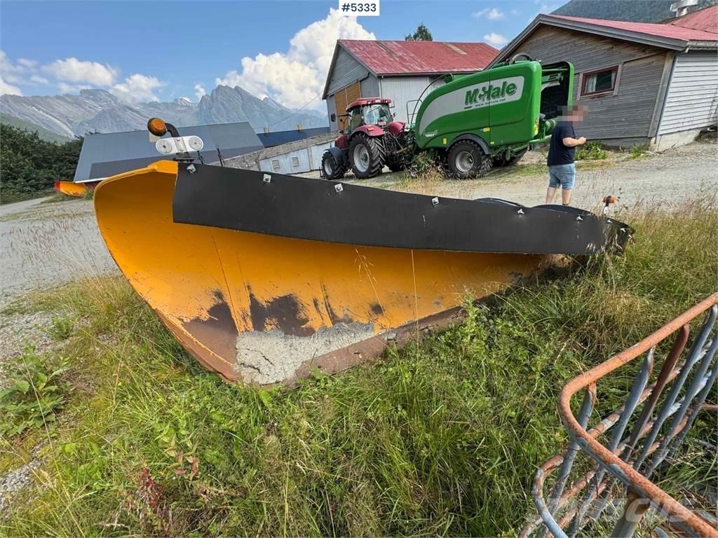 AM Teho 2600 Snežné pluhy, predné snežné radlice