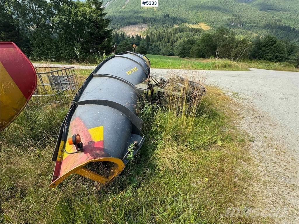 AM Teho 2600 Snežné pluhy, predné snežné radlice