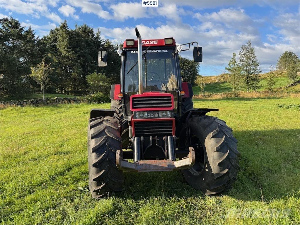 Case IH 845 XL Traktory