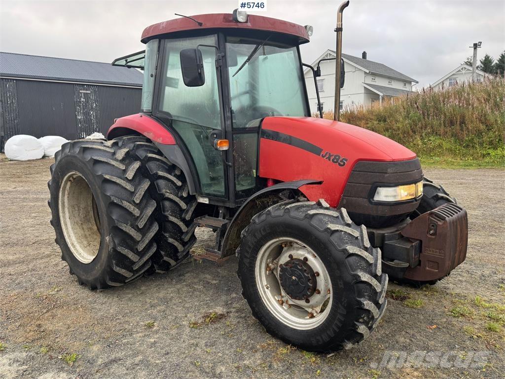 Case IH JX85 Traktory