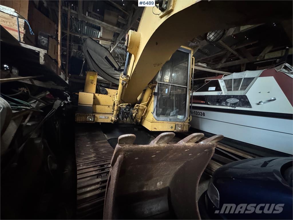 CAT 205 LC Pásové rýpadlá