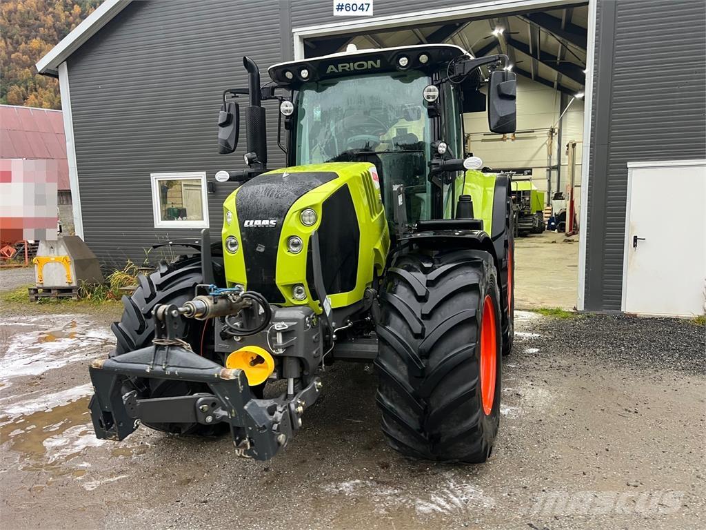 CLAAS 550 Traktory