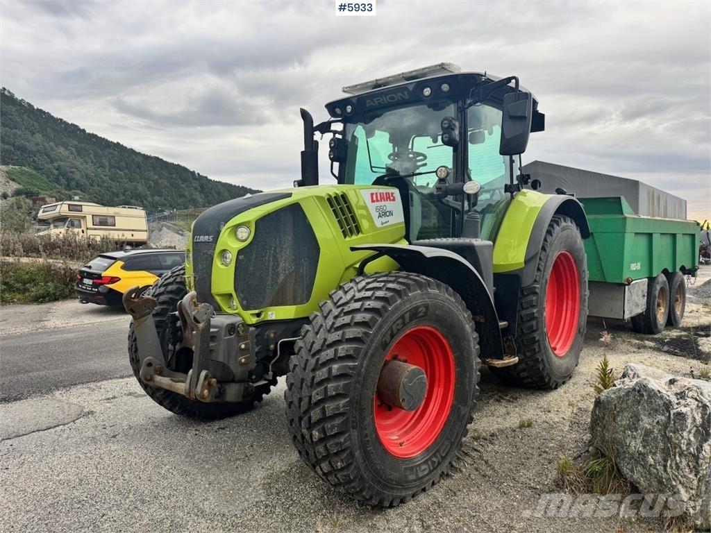 CLAAS Arion 660 Traktory