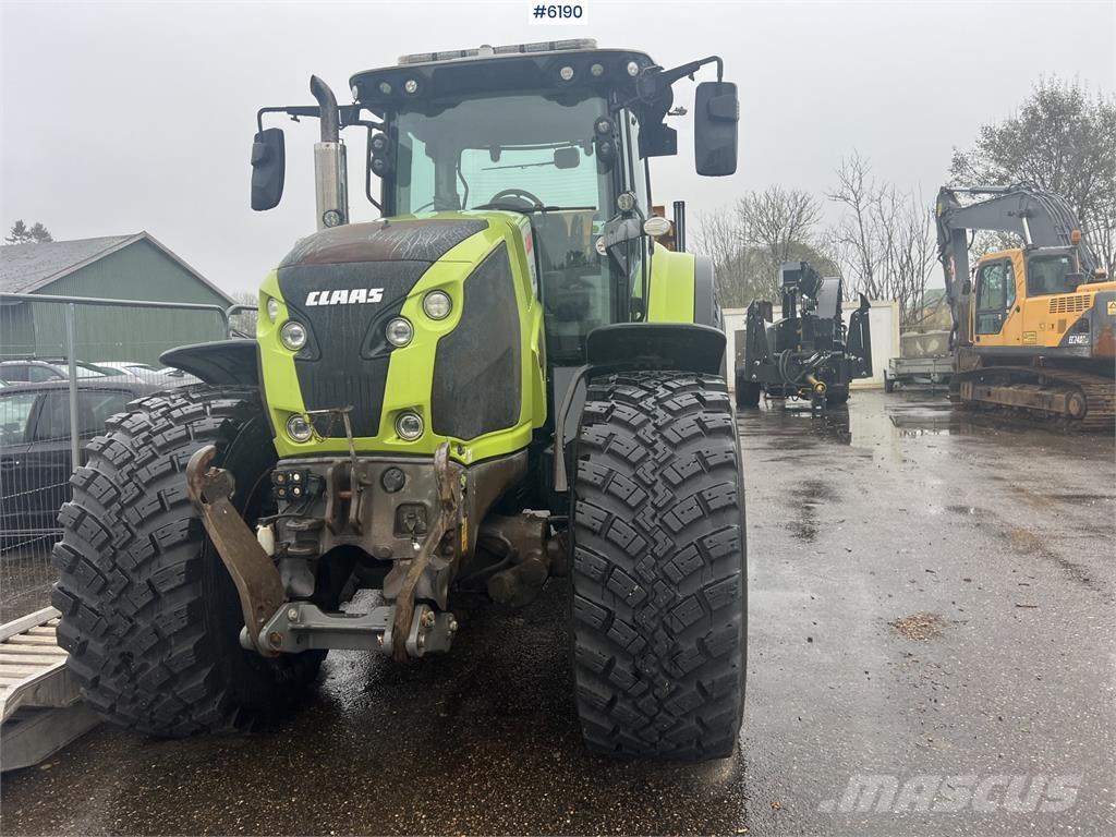 CLAAS Axion 830 Traktory