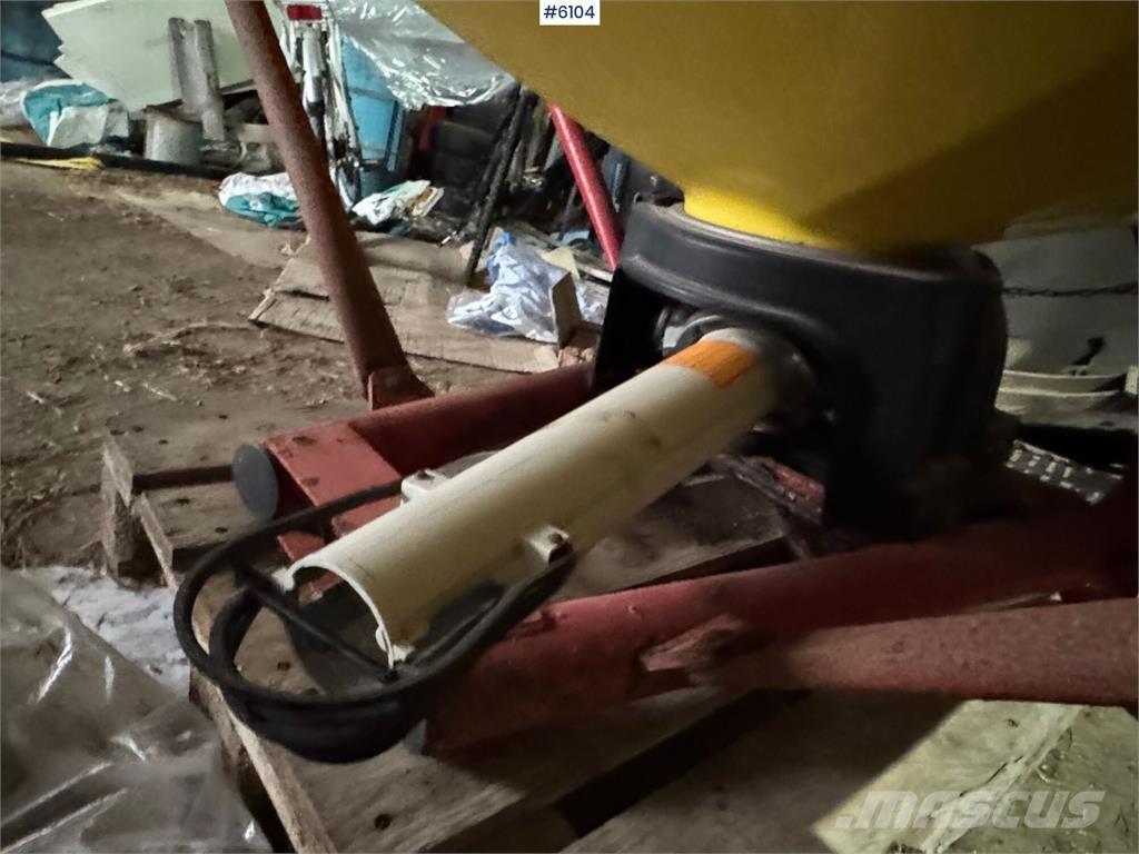  Cosmo PDHV 800 Mechanické sejačky