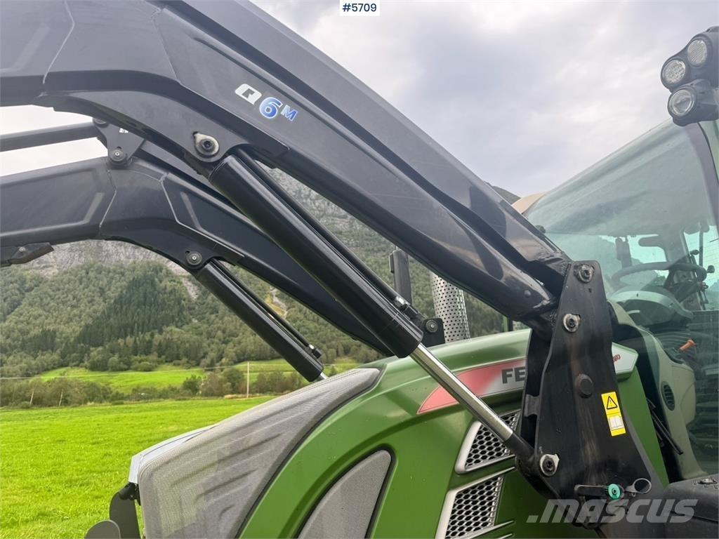 Fendt 724 Vario Traktory