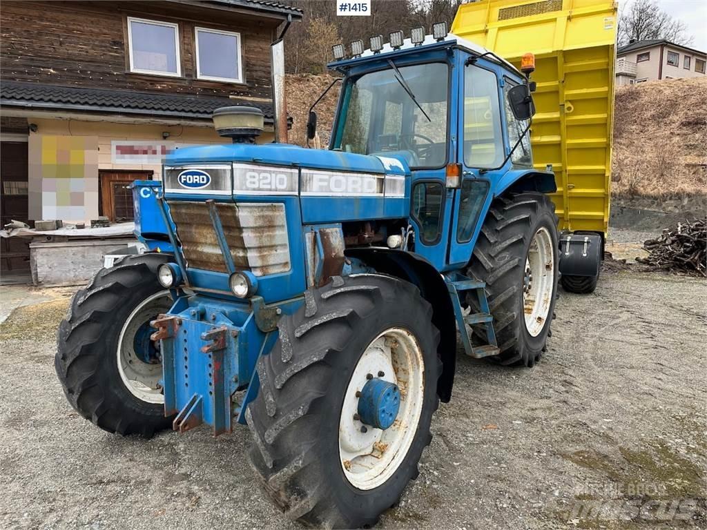 Ford 8210 Traktory