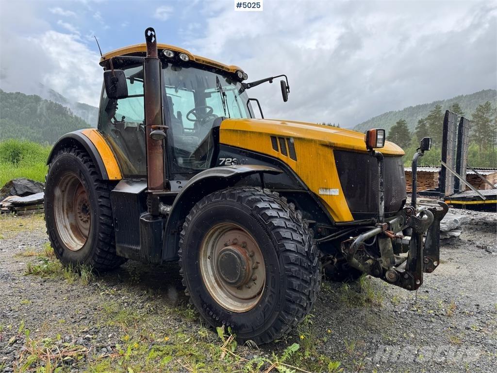 JCB Fastrac 7230 Traktory