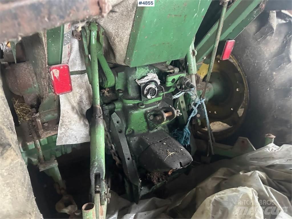 John Deere 1030 Traktory