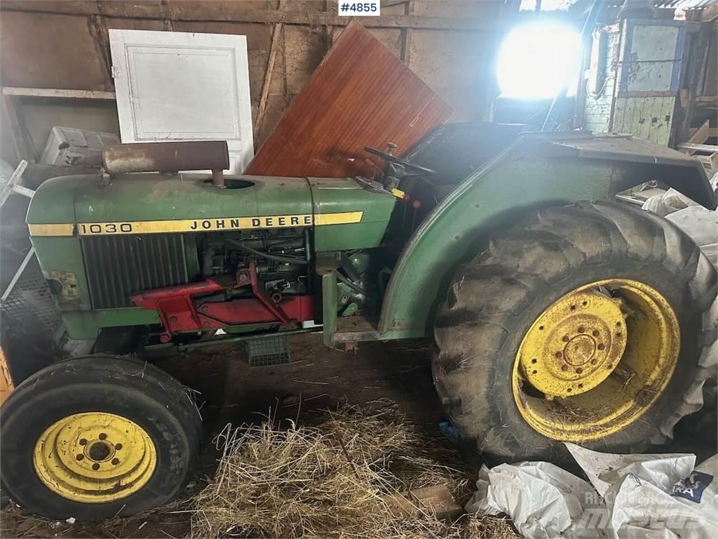 John Deere 1030 Traktory