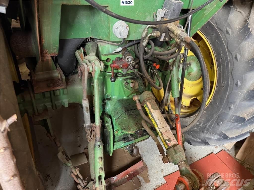 John Deere 1040 Traktory