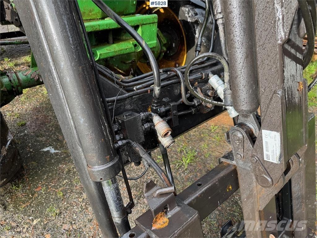 John Deere 1630 Traktory
