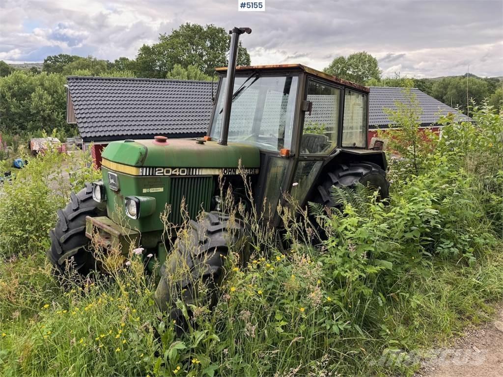 John Deere 2040 Traktory