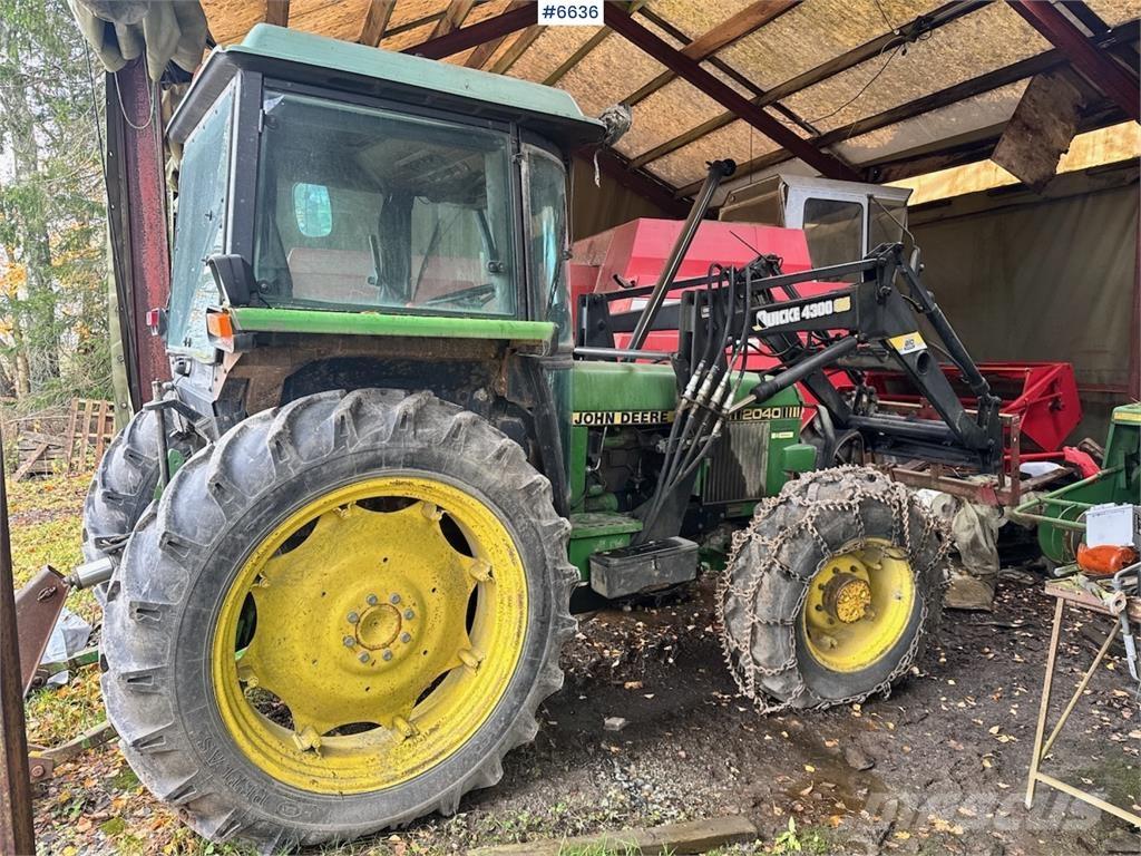 John Deere 2040 Traktory