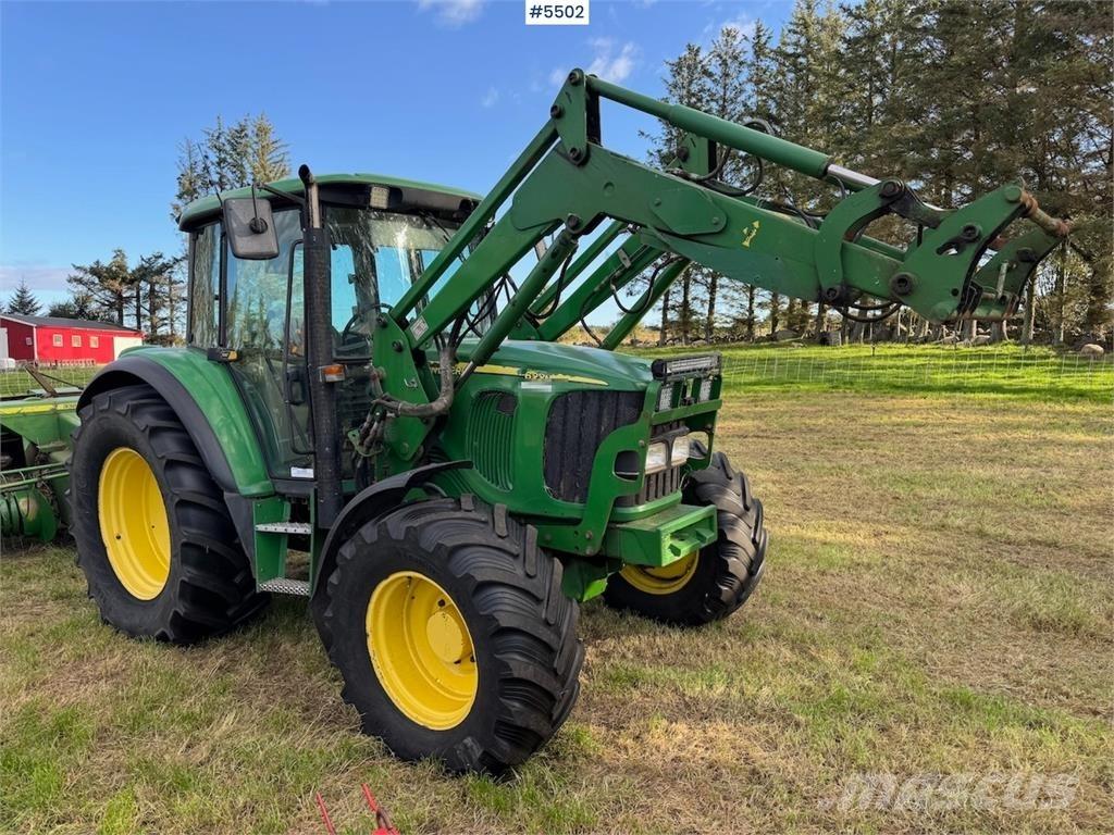 John Deere 6220 Traktory