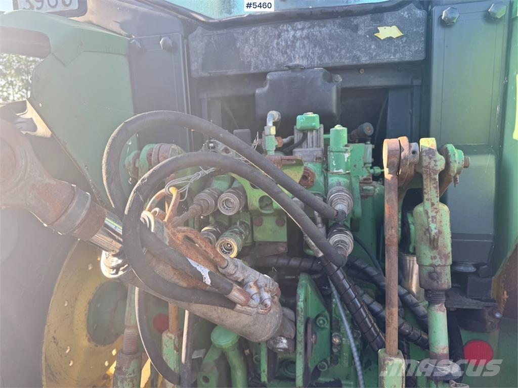 John Deere 6310 Traktory