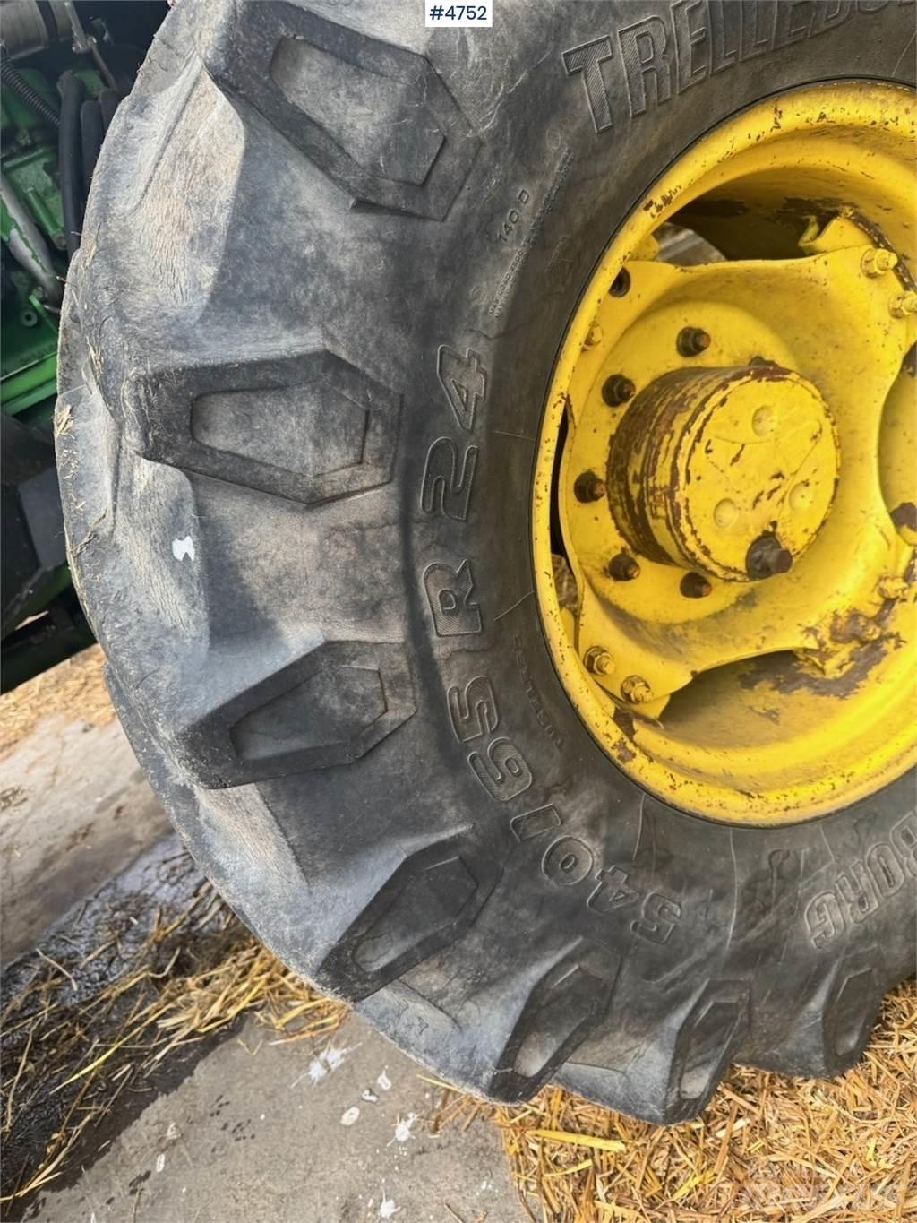 John Deere 6506 Traktory