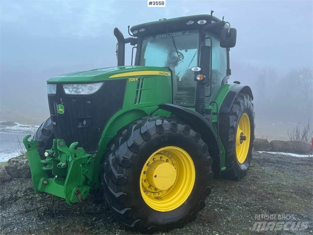 John Deere 7230R Traktory