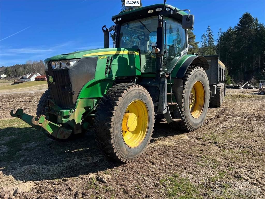 John Deere 7260R Traktory