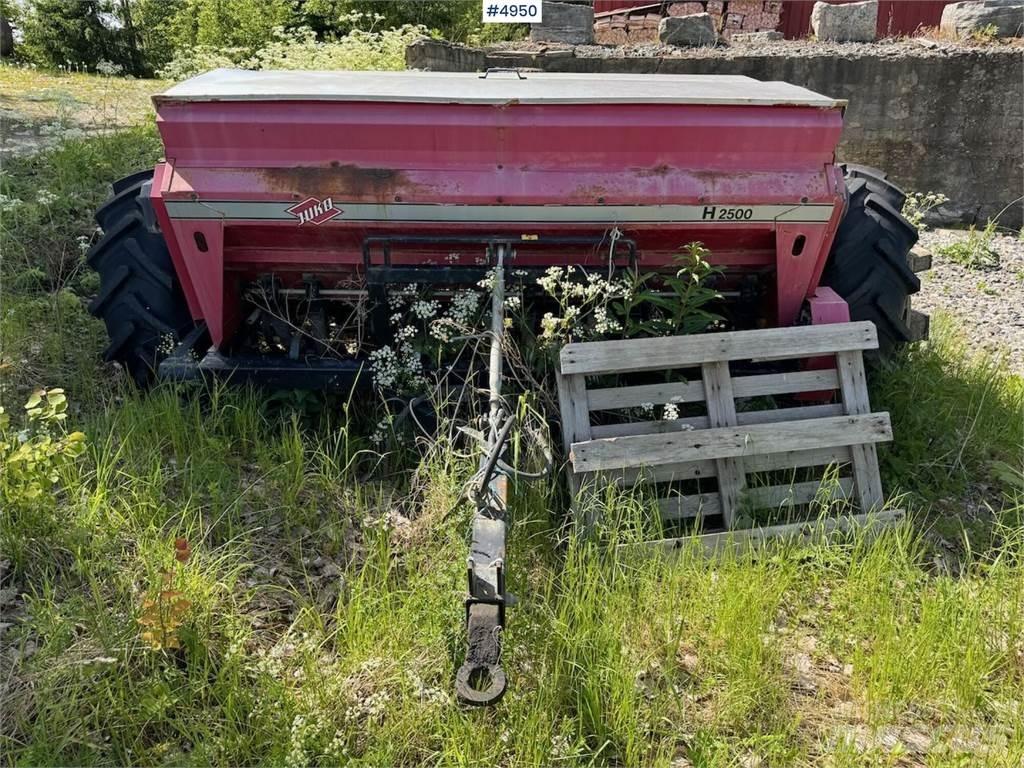 Juko H2500 Mechanické sejačky