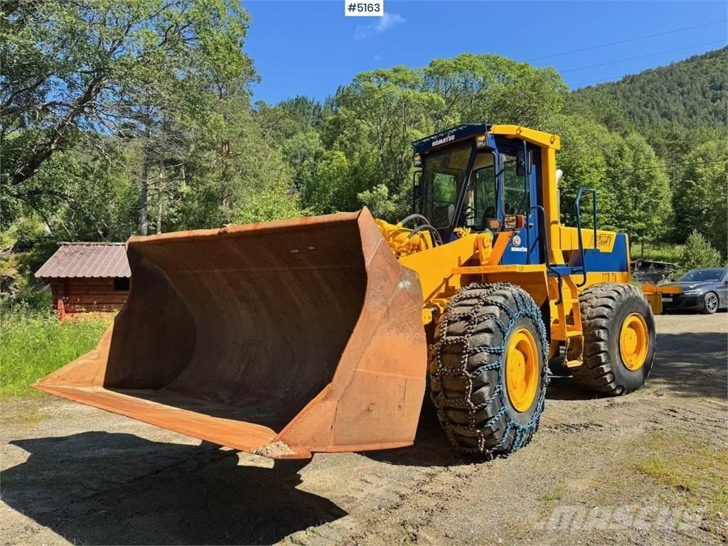 Komatsu WA420-1 Kolesové nakladače