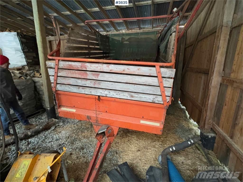 Kverneland UN7000 Samozberacie vozy