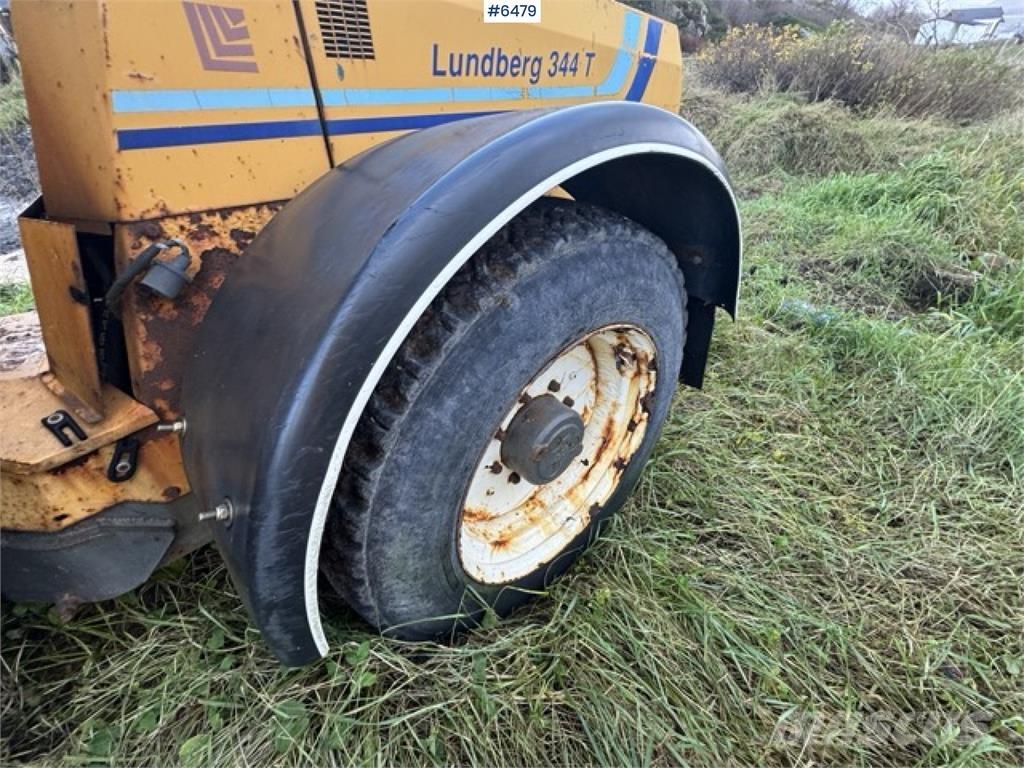 Lundberg 344T Kolesové nakladače