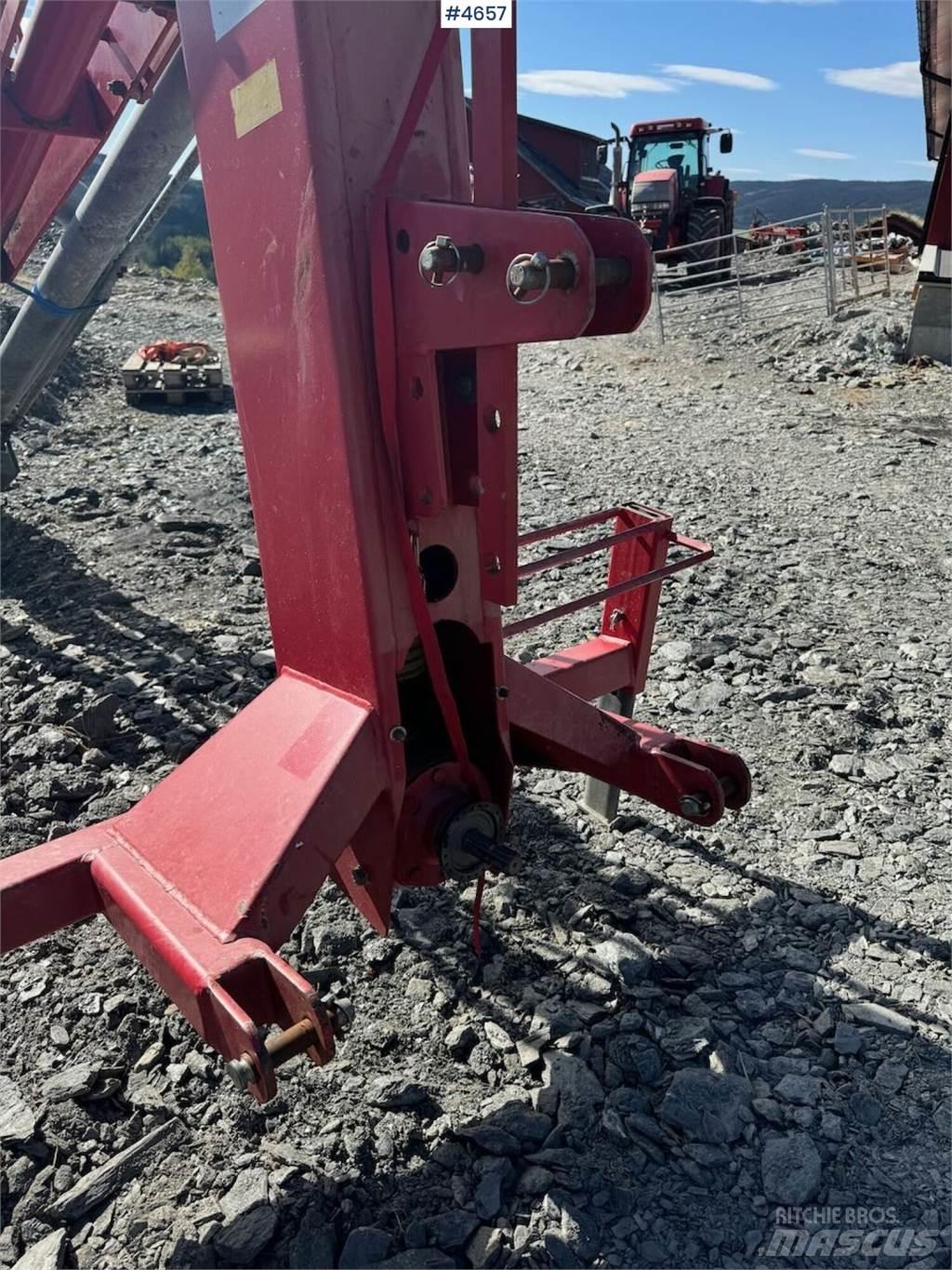 Moi Gjødselpumpe Mechanické sejačky