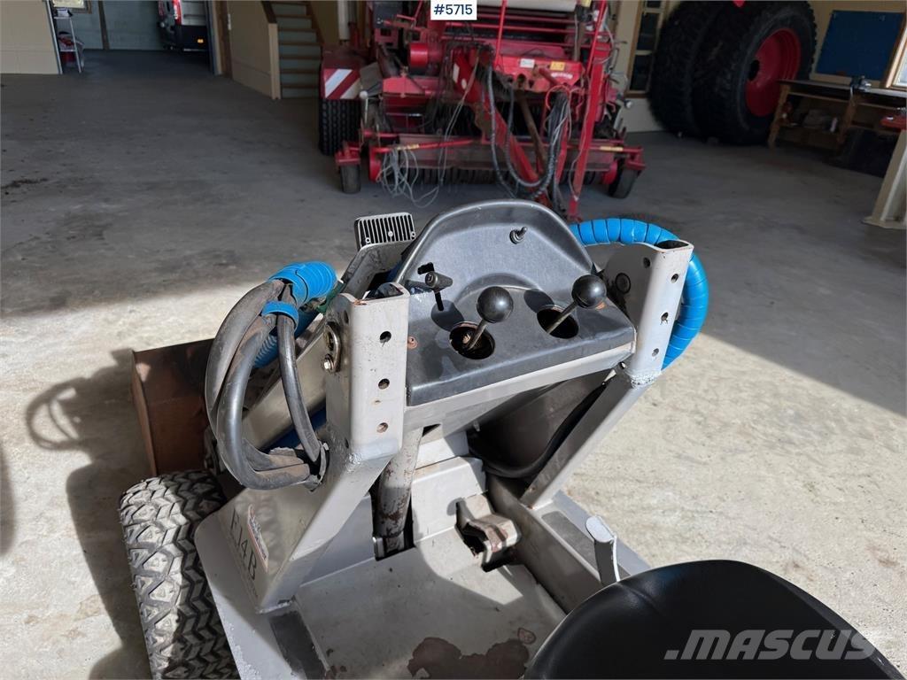 Multione F14B Viacúčelové nakladače