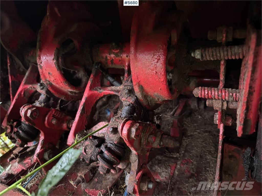 New Holland 268 Ďalšie vyorávače, príslušenstvo