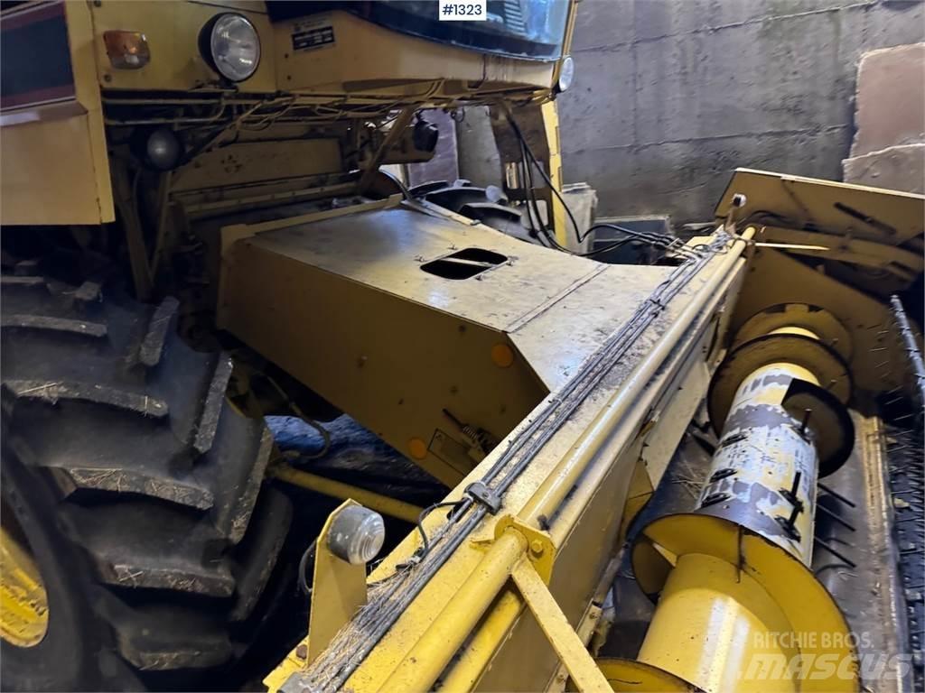 New Holland TC52 Kombinované zberacie stroje